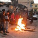 शीतलहर से बचाव को जिला प्रशासन अलर्ट, जनपद में अलाव व रैन बसेरे संचालित; डीएम आकांक्षा कोंडे के निर्देश पर कंबल वितरण, स्वास्थ्य व राशन आपूर्ति व्यवस्था सुदृढ़