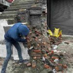 देहरादून शहर को अतिक्रमण मुक्त बनाने की दिशा में एमडीडीए की सख़्त कार्रवाई, अवैध रूप से निर्मित सीढ़ियों को किया ध्वस्त, शहर में सार्वजनिक स्थलों, फुटपाथों और सड़कों पर किसी भी प्रकार का अतिक्रमण स्वीकार नहीं किया जाएगा – बंशीधर तिवारी