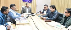 डीएम गौरव कुमार ने दिए कर्णप्रयाग रेल लाइन के लंबित प्रकरणों के समाधान के निर्देश 