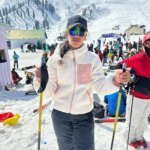 कश्मीर के गुलमर्ग में चमोली के युवाओं का जलवा