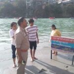 गंगा घाटों पर बढ़ी सतर्कता, पुलिस ने शुरू किया जागरूकता अभियान