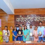 पौड़ी गढ़वाल के 21 मेधावी छात्रों का सम्मान, उत्तराखण्ड बोर्ड टॉपर्स को डीएम स्वाति एस. भदौरिया ने किया सम्मानित