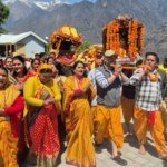 बद्री विशाल के जयकारों से गुंजायमान हुई देवभूमि, ज्योतिर्मठ धाम के लिए रवाना हुई आदिगुरु की गद्दी