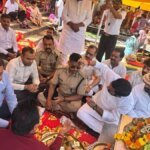 चारधाम यात्रा से पहले मंडलायुक्त विनय शंकर पांडे व आईजी राजीव स्वरूप ने हर की पैड़ी पर किया गंगा पूजन