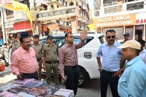 अपर रोड, मां मनसा देवी उड़न खटोला आधी क्षेत्र का डीएम मयूर दीक्षित एवं एसएसपी नवनीत सिंह भुल्लर ने किया निरीक्षण