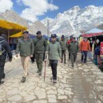 एसपी निहारिका तोमर ने केदारनाथ यात्रा मार्ग का पैदल निरीक्षण कर सुरक्षा व्यवस्थाओं को परखा, यात्रियों से सीधा संवाद कर लिया फीडबैक, अधिकारियों को दिए सख्त निर्देश