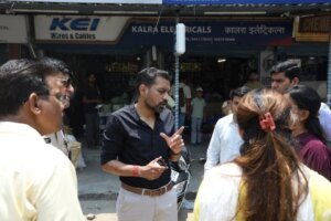 धीमी प्रगति पर डीएम डॉ. आशीष चौहान का सख्त रुख, यूपीसीएल के अधीक्षण अभियंता का वेतन रोका