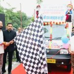 मतदाता सूची के विशेष पुनरीक्षण को जन आंदोलन बनाने की अपील, डीएम डॉ. आशीष चौहान ने रवाना किए जागरूकता रथ