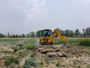 एमडीडीए का बड़ा एक्शन : सहसपुर के कल्याणपुर में 50 बीघा की अवैध प्लाटिंग ध्वस्त, उपाध्यक्ष बंशीधर तिवारी बोले- अवैध कॉलोनियां किसी भी कीमत पर नहीं होंगी बर्दाश्त