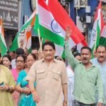 पूर्व कैबिनेट मंत्री सुरेंद्र सिंह नेगी के नेतृत्व में निकली भव्य तिरंगा यात्रा, भारत माता की जय और वंदे मातरम् के नारों से गूंजा शहर