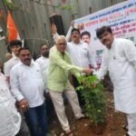 हरेला समापन पर मुंबई में गढ़वाल भ्रातृ मंडल ने किया वृक्षारोपण, महिलाओं को बांटे तुलसी के पौधे
