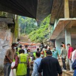 कांवड़ यात्रा के बाद नीलकंठ में चला वृहद स्वच्छता अभियान; डीएम स्वाति एस. भदौरिया के निर्देशन में मंदिर परिसर से पैदल मार्ग, पार्किंग और सार्वजनिक स्थलों तक हुई विशेष सफाई